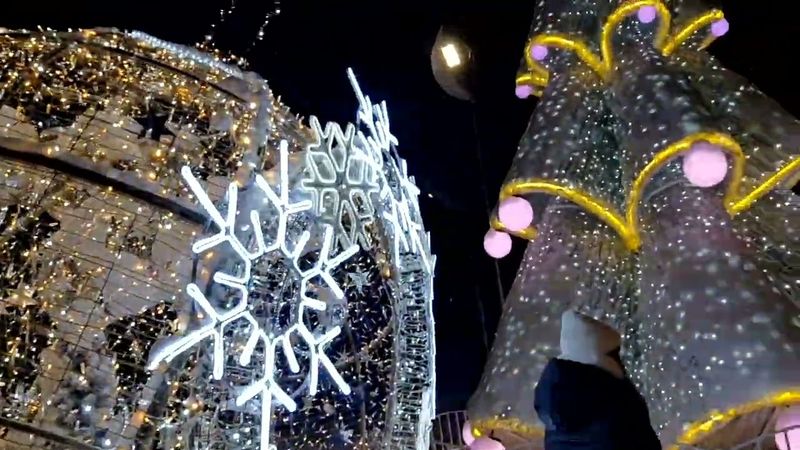 @Kharkiv ✨️ ❄️🎄...все сияет/снег кругом/и мерию украсили 👀🎉