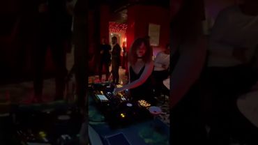 #пятница #клуб #club #friday #девушка #girl #dj #maxito #жара #лето #туса #вечер #night  #party