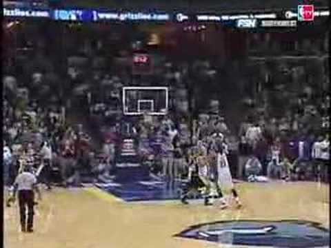 Rudy Gay hits the game winner!