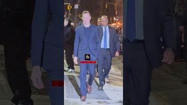 ® #tomhiddleston in some elegant style today in NYC אהבה תמיד מנצחת. 😉👌