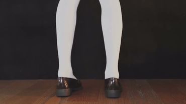 [4K HDR] WHITE STOCKINGS RAW WALKING VIDEO |nylons | tights | JK | foot | legs | Pantyhose