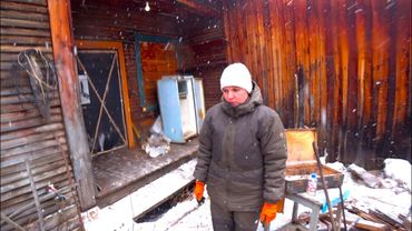 Мы  в шоке от таких находок в заброшенном доме.