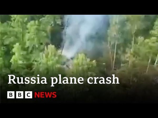 Plane carrying 48 people goes down in Russian far east | BBC News