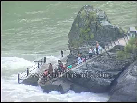 रुद्रप्रयाग, उत्तराखंड में अलकनंदा और मंदाकिनी नदियों का संगम