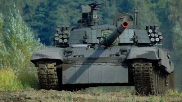 PT-91 Twardy — основной боевой танк Польши. Должен был стать лучше Т-72, но что-то пошло не так...