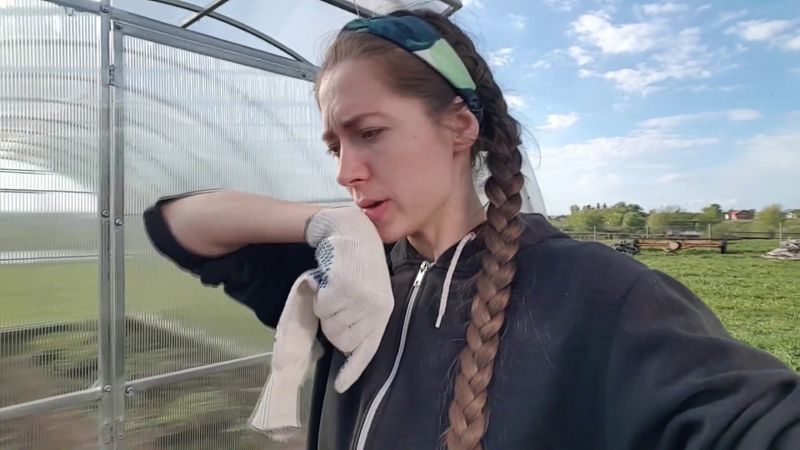 БЕШЕНЫЕ ВЕСЕННИЕ ДНИ В ДЕРЕВНЕ. Сажаем картошку, грядки, сад. Влог про жизнь в деревне