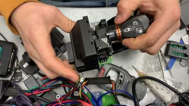 Mercedes W211 неисправность замка зажигания наработают поворотники