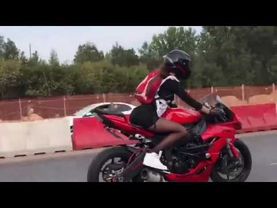 32 августа #мототаня школьница на мотоцикле