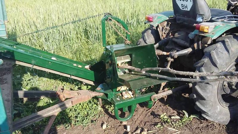 измельчитель веток с транспортером