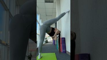 #fitness #motivation #flexibility #yanatopfit #sports #gym #yoga