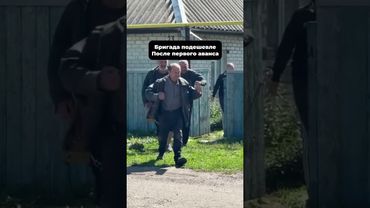 Тот случай, когда экономить точно не нужно 😅 #стройдом #клееныйбрус #юмор #строительство