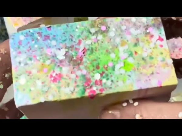 Fresh Glittery Sprayed Gym Chalk