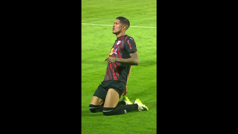 Gol de Lucas Barbosa logo no começo do segundo tempo contra o Flamengo