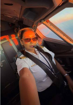 Come along for the ride 🤙🏽  #pilotonthegram #TikTokPartner #femalepil...