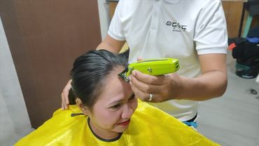 Beautiful Women HEADSHAVE at barbershop | Very Long to Bald | Bald Head Shave