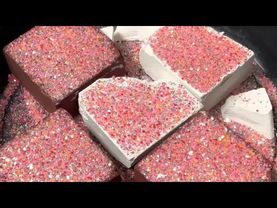 Glittery Fresh Red Dyed & White Chalk