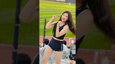 긴 생머리 날리며 안현민 #김정원 #김정원치어리더#ktwiz #kt위즈 #kt위즈치어리더