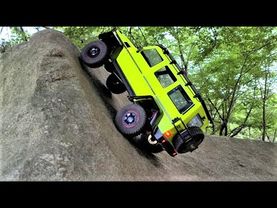 RC Car TRACTION HOBBY Brabus G550 Rock Climbing