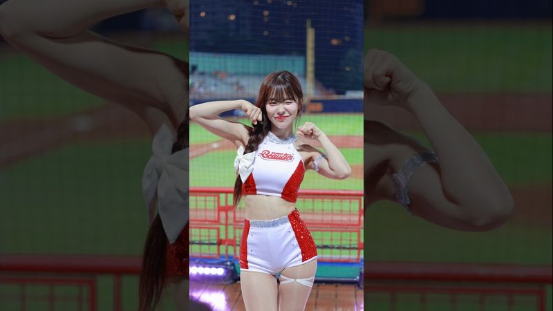 多慧的辮子原來喜歡綁在右邊啊😍@lee_dahye  #李多慧 #이다혜 #cheerleader #치어리더 #中華職棒 #味全龍 #啦啦隊#cpbl #baseball #台湾野球チア#棒球#美女