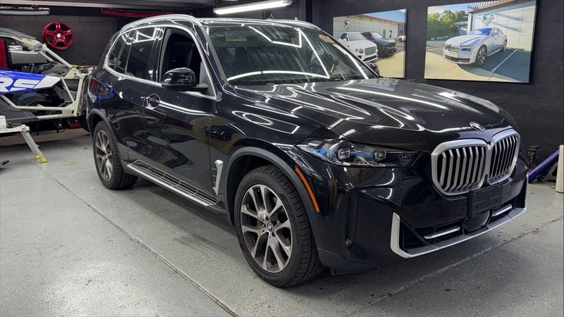 2024 BMW X5 - $40.900 , приятные цены для тех кто ищет . Авто из США и Канады.