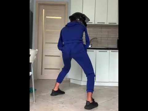 попа хлопает в ладоши😂 #мотоТаня немного смеха