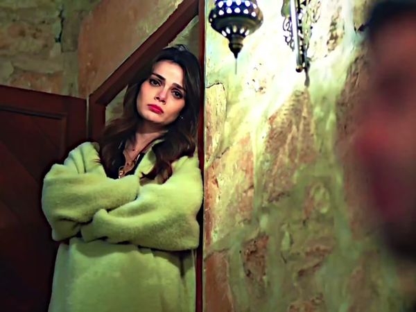 - «люби меня» #türkdizi #эдит #далекийгород #uzakşehir #албора #albor...