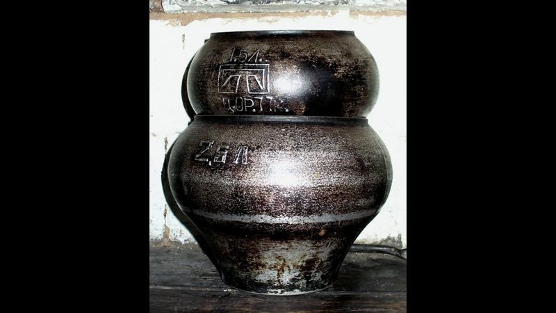 Пафосная музыка под которую удобно ебать чугун