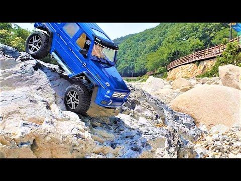 Traxxas TRX-4 Mercedes-Benz G500 Rock Crawling Adventure