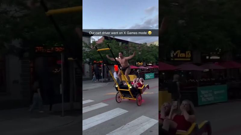 This is impressive 😂 (via @powerrickshaw/TT)