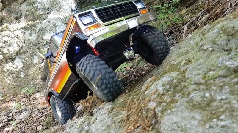 Traxxas TRX4 Ford Bronco Mountain Rock Crawling