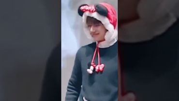 Так может только Тэхён 🙃 #bts #taehyung #bangtan