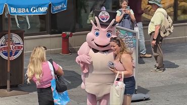 $15 000 залога будут брать с некоторых туристов в США