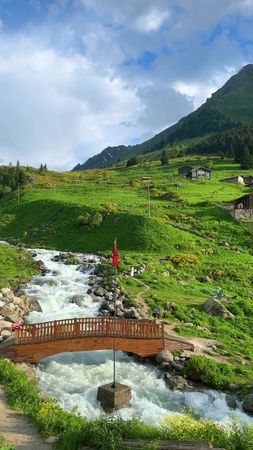 🏡Rezervasyon Yapmanın Tam Zamanı 🤗💚 . . 📍 Çamlıhemşin/ Rize . . #kara...