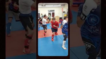 Русская община ворвалась на детскую тренировку по ММА