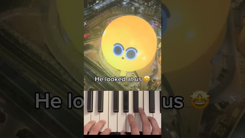 Wait for IT… 😆 #piano #shorts #funny