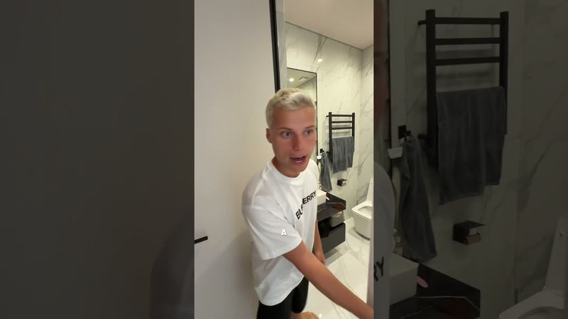 КАК ЗАСТАВИТЬ ПАНИКОВАТЬ ПАРНЯ ЗА 10 СЕКУНД #янгер #shorts