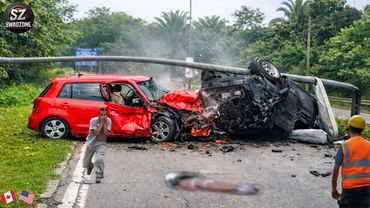 89 Shocking Moments of Idiots in Cars: Instant Karma Caught on Camera