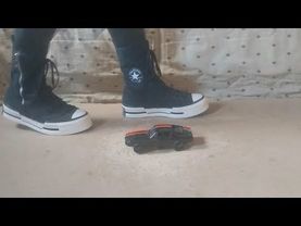 Giantess crush toy car - Converse chucks 70 plus crush plastic mustang #crushexperiment