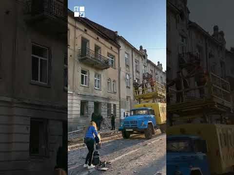 Пошкоджені будинки на вулиці Митрополита Андрея у Львові: наслідки нічної атаки