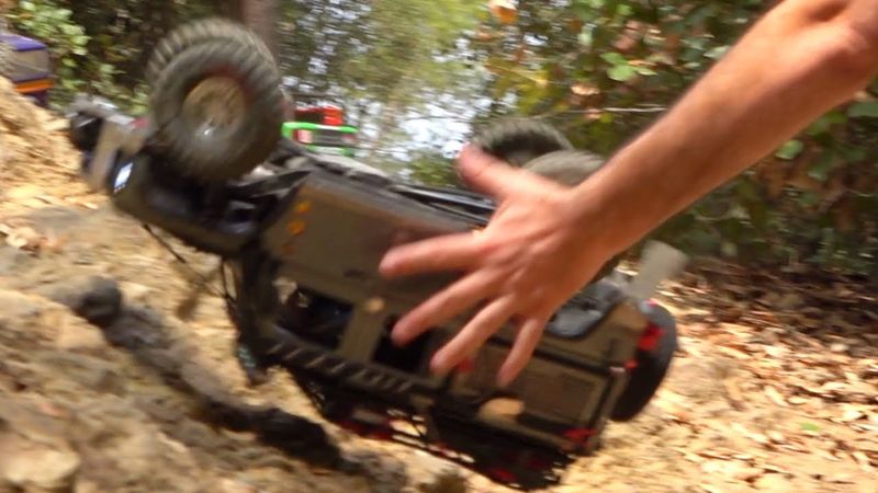 RC CRAWLER FAILS and Crash Off Road 4x4 Trail Course