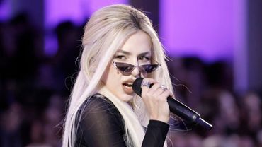 Ava Max – High Jewelry Fashion Show 2023 (Full Performance)
