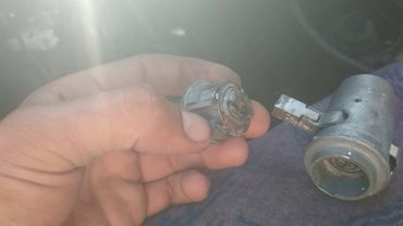 Как снять заклинивший замок зажигания на ваз 2101-07,2121