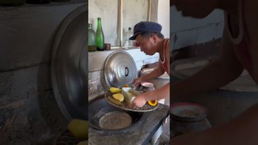 【八零彪子】農村生活|手工制作| 夏天实在太热，Bicycle Retrofit 东北小伙竟然将自行车改造成风扇？ #手工製作#記錄我的農村生活 #懷舊美好時光 #工艺品 #shorts