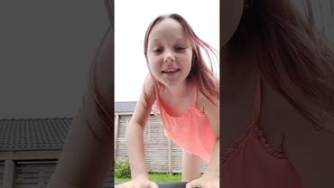 lär dig stå på händer hjula och göra en rundat på mark