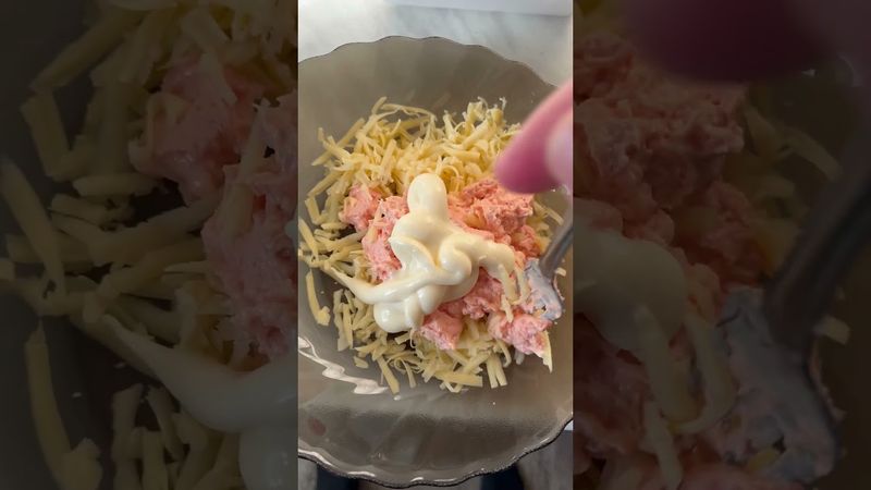 ДОШИРАК ПОД СЫРНОЙ ШАПОЧКОЙ