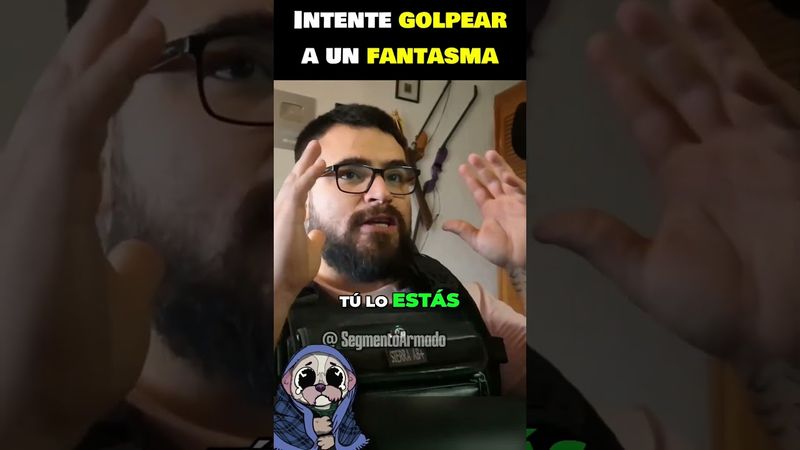 Fantasma vs Guitarra Eléctrica en la cabeza #shortvideo #short #memes #datoscurisos #paranormal