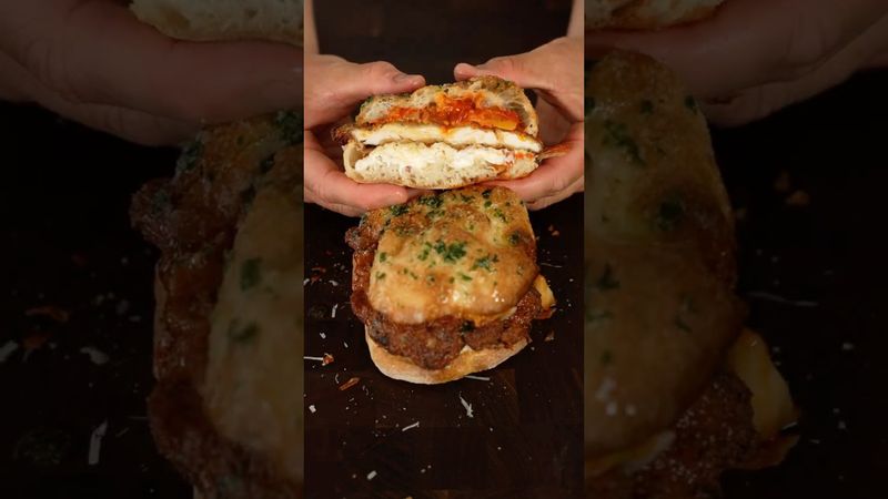 Panino con cotoletta di pollo piccante #cotoletta #panino