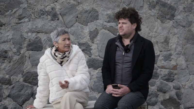 Eolian Life, Ep.2: La spiaggia di Portinente con Marisa Virgona