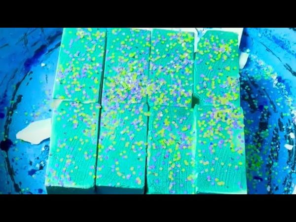 Teal Spayed Fresh Chalk with Bonus