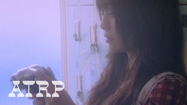 CHUU 츄 'Only cry in the rain' MV